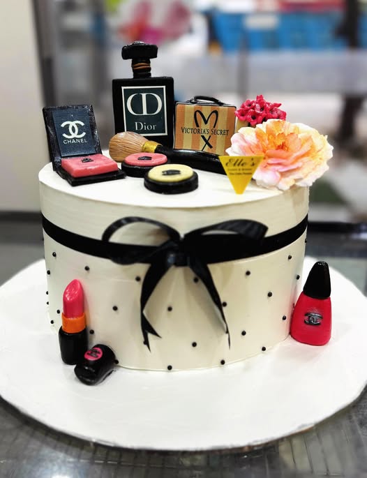 Bento 2-tier cakes